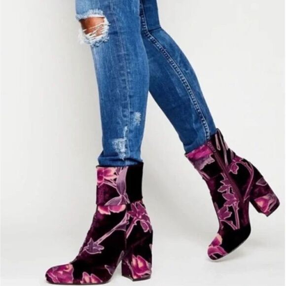 Steve Madden Grand Burgundy‎ Floral Booties Size 6.5 - Picture 1 of 10